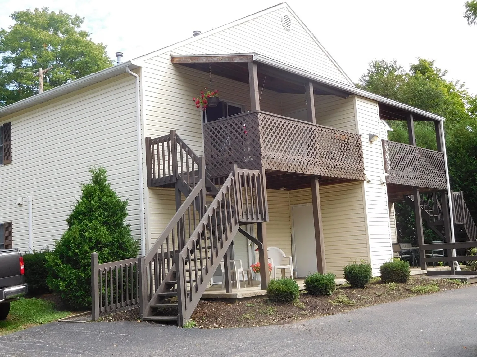 Millstream Apartments — Photo 4