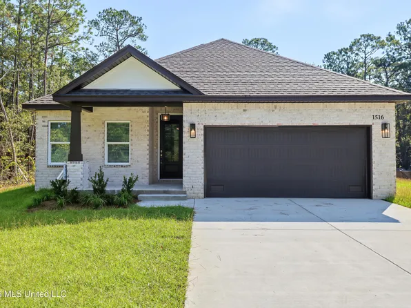 1516 Belle Fontaine Rd, Ocean Springs, MS 39564