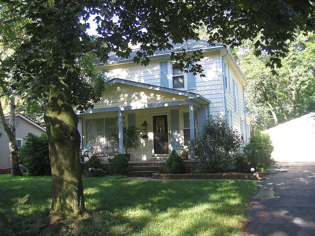 400 Hauxwell Dr photo 1