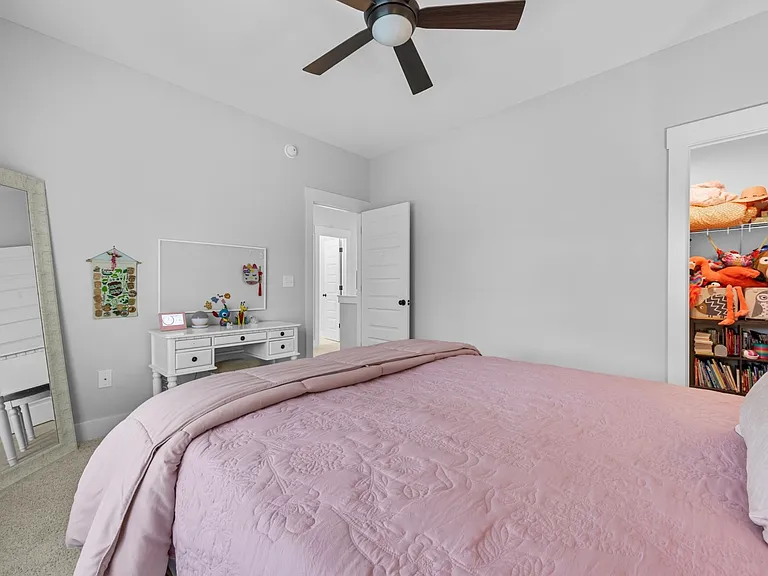 247 Shellbank Dr — Photo 9