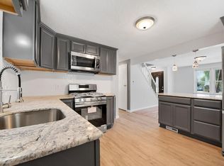 1021 Carew St, Springfield, MA 01104