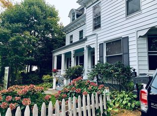 28 Ellis Pl, Ossining, NY 10562