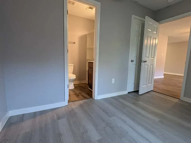 1413 Hardy St — Photo 8