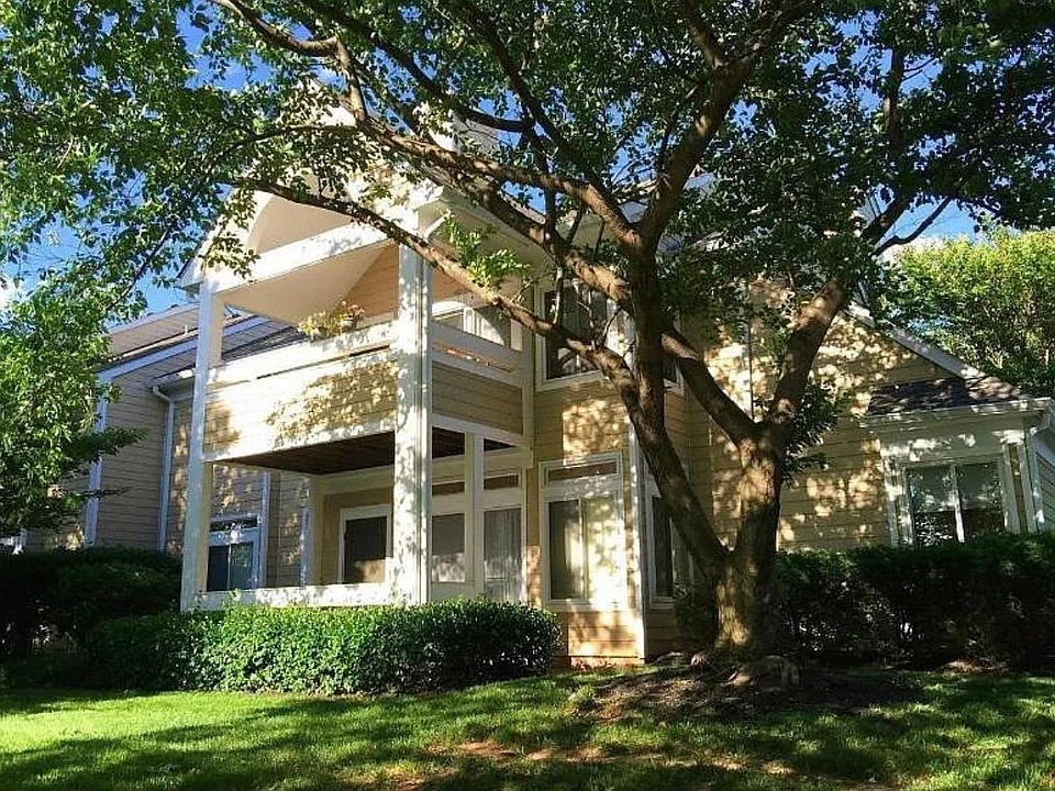 1st image of 12284 Fort Buffalo Cir #473