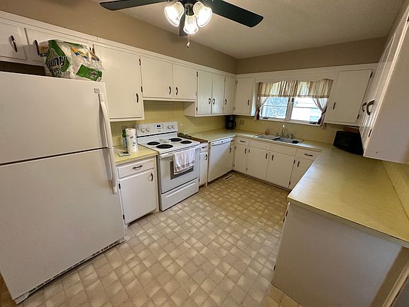 5th image of 1306 Wilson St