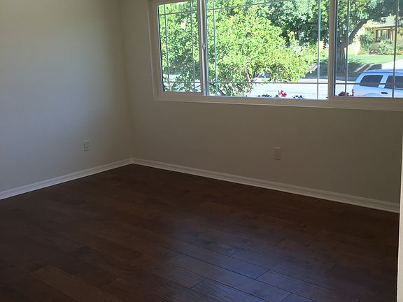 5th image of 1107 Bresee Ave