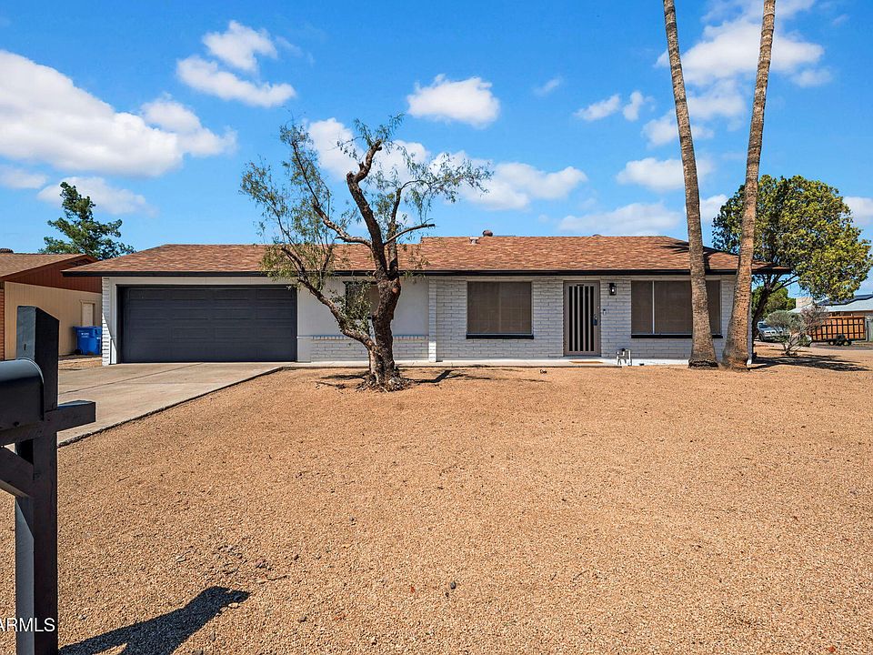 1st image of 1742 W MENADOTA Drive