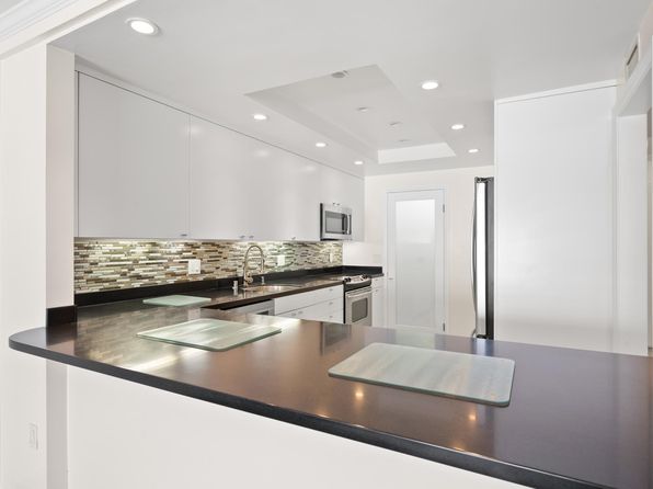 370 Rosecrans St APT 203