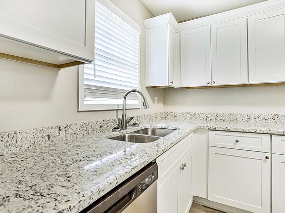 5th image of 5524 Marble Dr