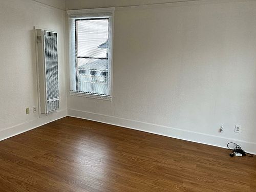 2nd image of 400 31st Ave APT 1