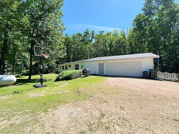 4th image of 5834 County Road B