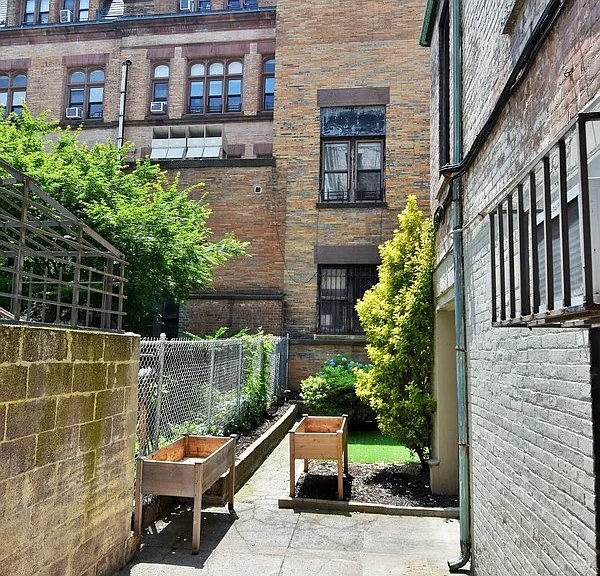 144 W 92nd St #1B — Photo 4
