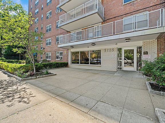 4th image of 3125 Tibbett Ave APT 12C