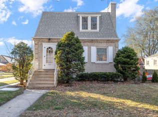 9536 S Lawndale Ave, Evergreen Park, IL 60805