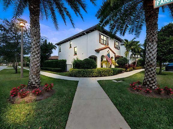 5th image of 8125 Hobbes Way