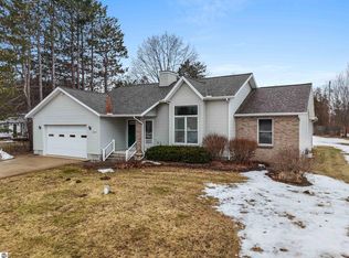 4327 Benson Rd, Cadillac, MI 49601