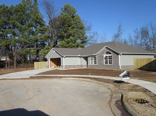 1319 William Ct, Siloam Springs, AR 72761