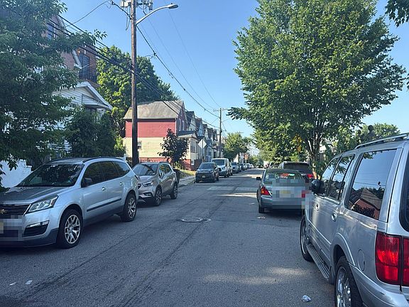 5th image of 304 S 20th St