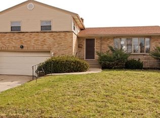 1521 Grant Ave, Melrose Park, IL 60160