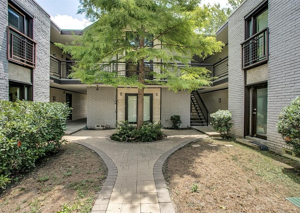 1st image of 2722 Knight St #303C