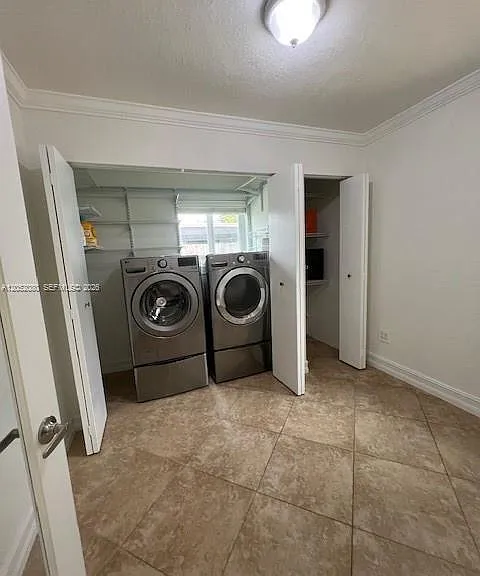 9211 SW 13th St — Photo 27