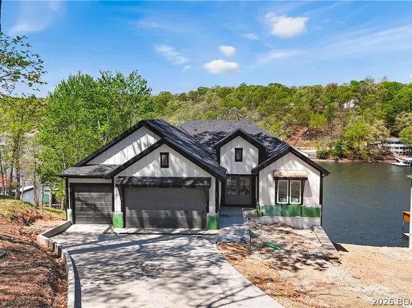 55 Hollow Oak Rd, Sunrise Beach, MO 65079