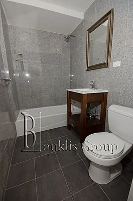 Rented by Bouklis Group | media 17