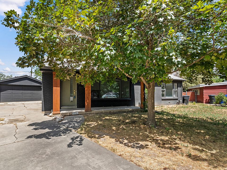 1st image of 659 E Riviera Cir