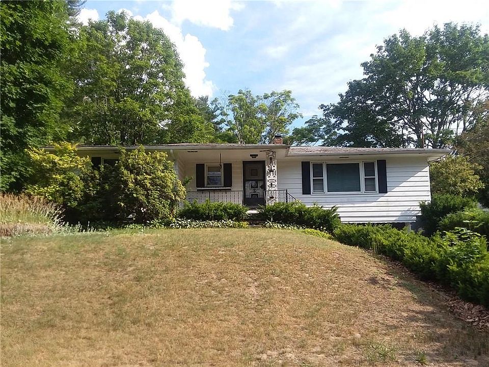 2nd image of 164 Plainfield Pike