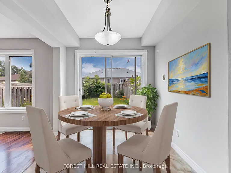 57 Michael Cres — Photo 8