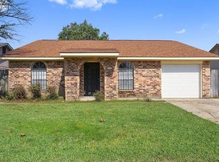 2612 Canyon Dr, Marrero, LA 70072
