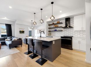 8028 174a Ave NW, Edmonton, AB