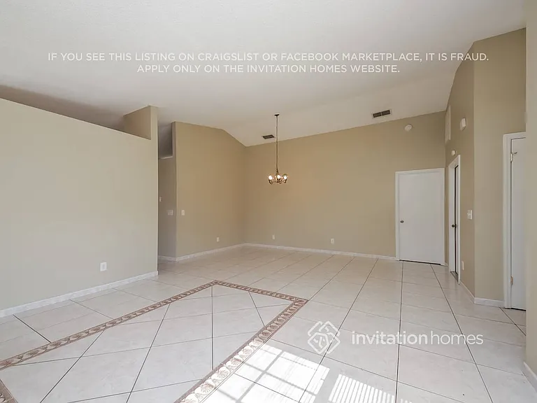 1422 Coldwater Ct — Photo 4