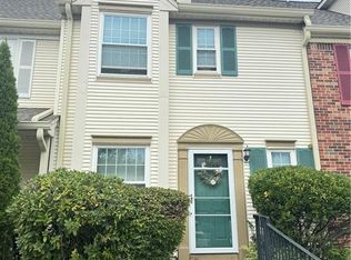 80 Lynnette Ct #80, Kendall Park, NJ 08824