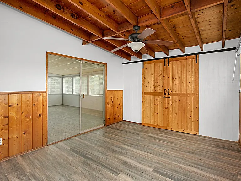 529 Dahlia Ave — Photo 8