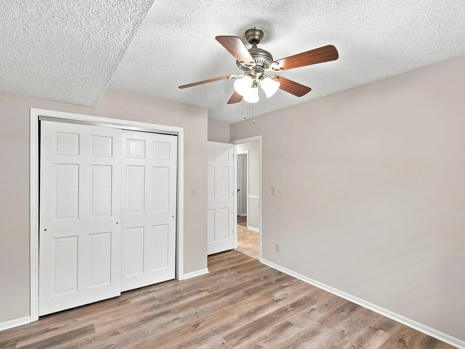 4 bed, 2.0 bath, $1,650 — Photo 4