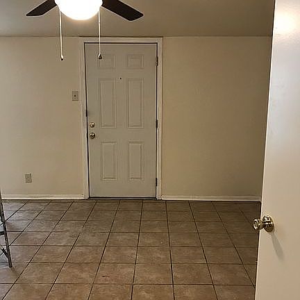 3rd image of 5011 Village Row