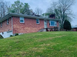 307 North Dr, Marion, VA 24354