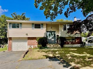 25 Filors Ln, Stony Pt, NY 10980
