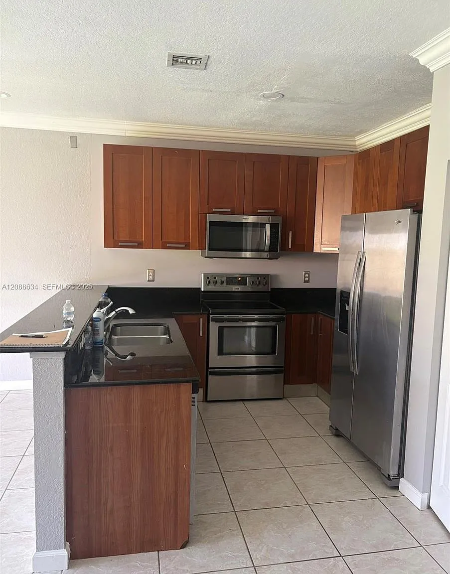 Ft Lauderdale Land & Dev — Photo 4