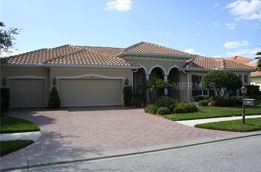 1st image of 118 Martellago Dr
