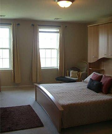 5th image of 221 Freedom Dr