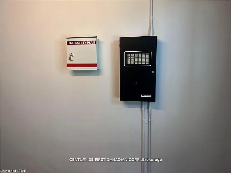 871 Adelaide St N #305 — Photo 16