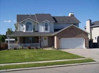 3714 W Angus Dr, South Jordan, UT 84009