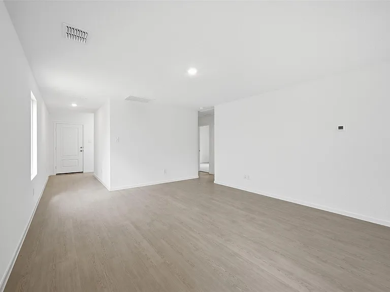 1632 Elliot Rd — Photo 5