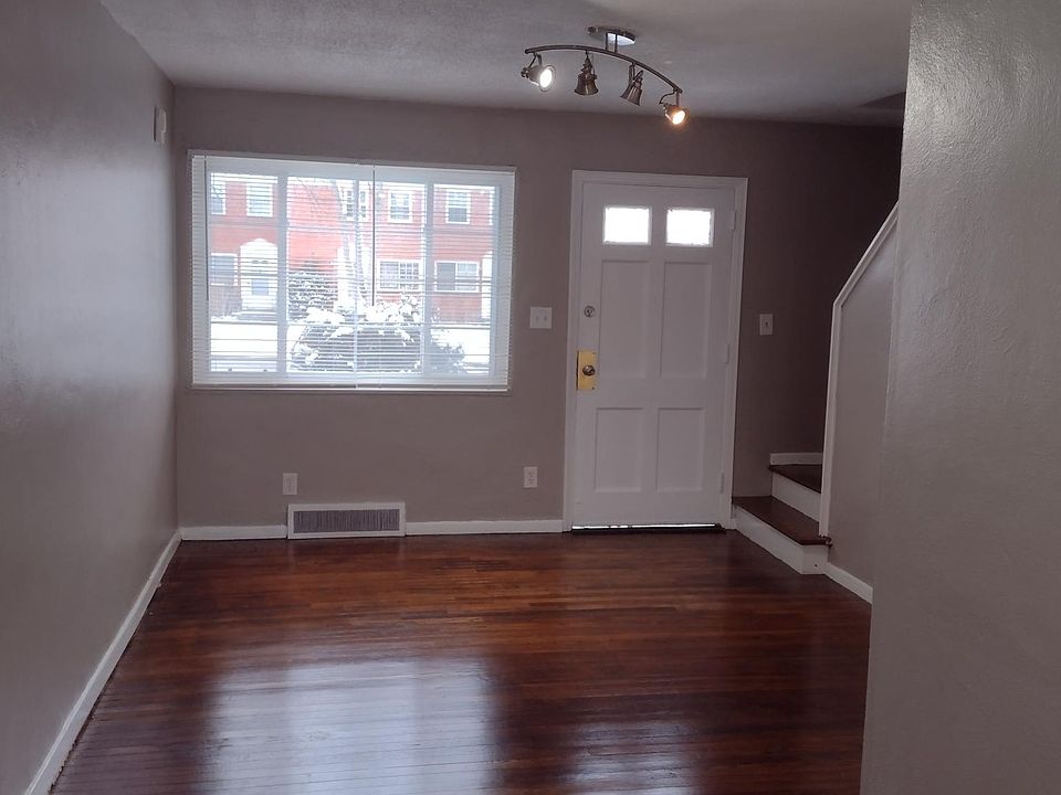 1st image of 451 Clearview Dr APT G