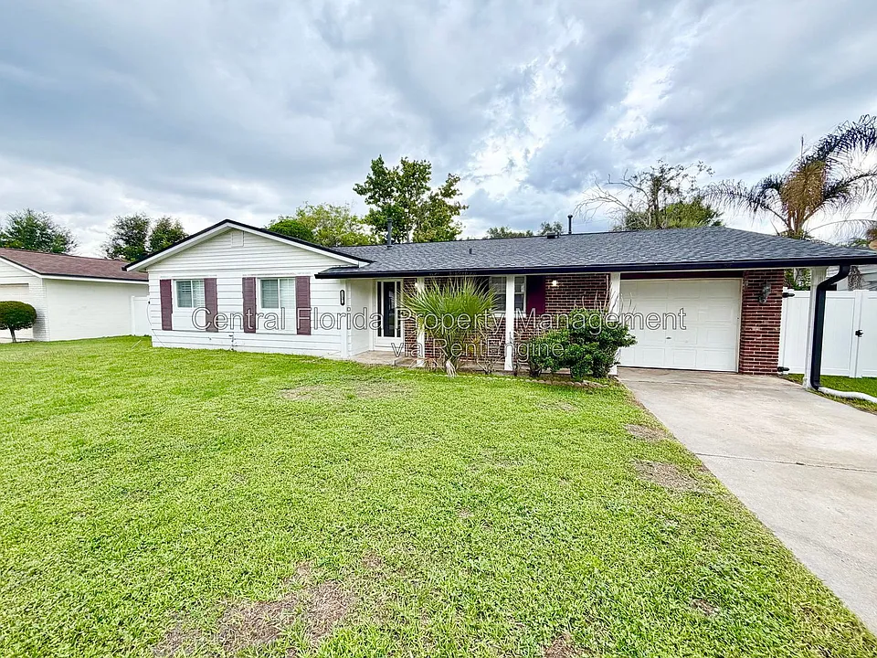 3137 Thistlehill Dr
