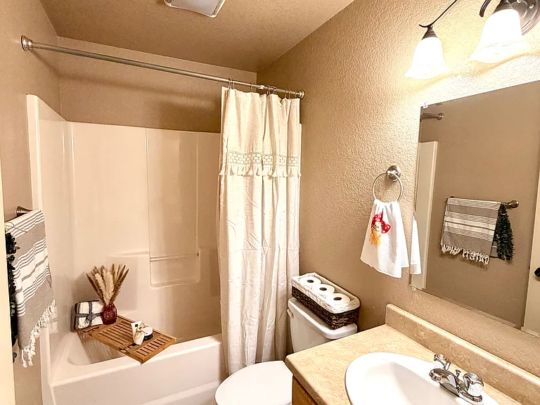 1243 Fairbanks Dr — Photo 18