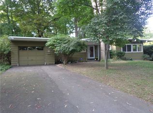 77 Eastwood Trl, Rochester, NY 14622