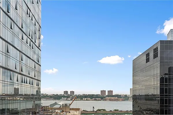 Sold by R New York | media 6